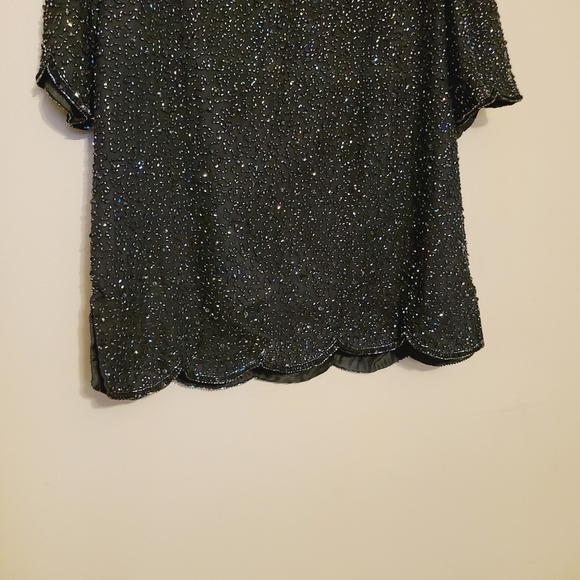 VINTAGE | Women's Black 100% Silk Sequin Short Sleeve Blouse (Size Medium) - Picture 14 of 16
